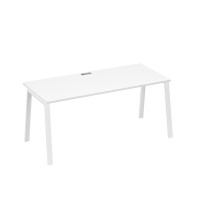Стол письменный на металлокаркасе TRE белый премиум / металлокаркас белый А4 Б3 026 БП