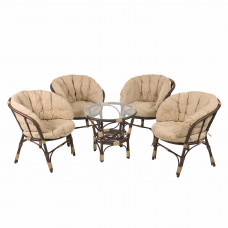 Комплект мебели из искусственного ротанга с бежевыми подушками