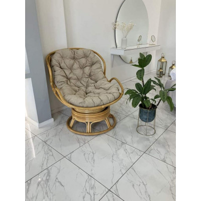 Вращающееся кресло из ротанга Папасан Челси в цвете мёд
