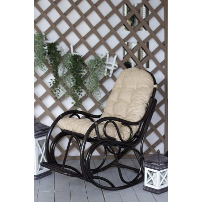 Кресло-качалка из ротанга 05/05, подушка бежевая